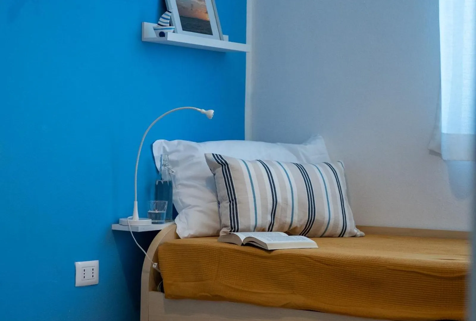 Costa Est House Apartment Piombino 0*,